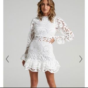 NWT! Showpo Lined White Lace Dress